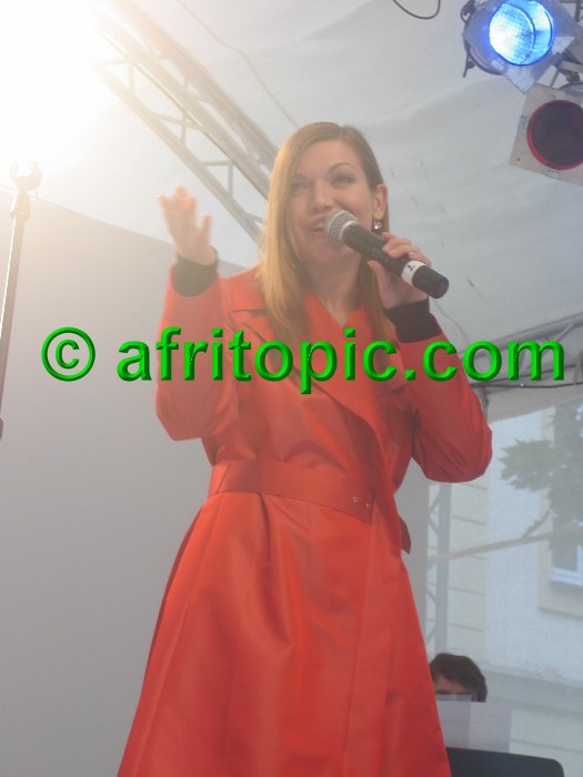 ../Images/Krefeld-Strssenmodenschau-2005 010.jpg